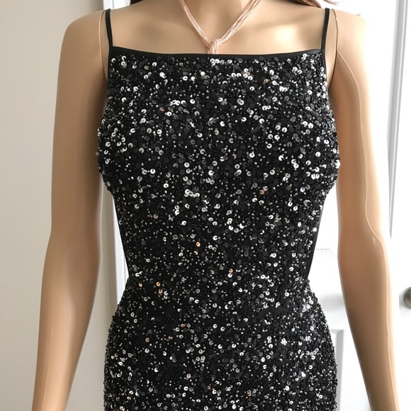 Scala Beautiful Sequin Gown - Picture 5 of 8